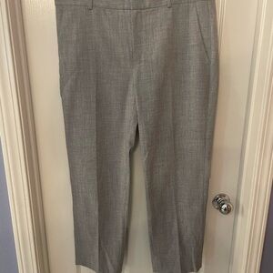 💎 Banana Republic Cropped Avery Gray Pants